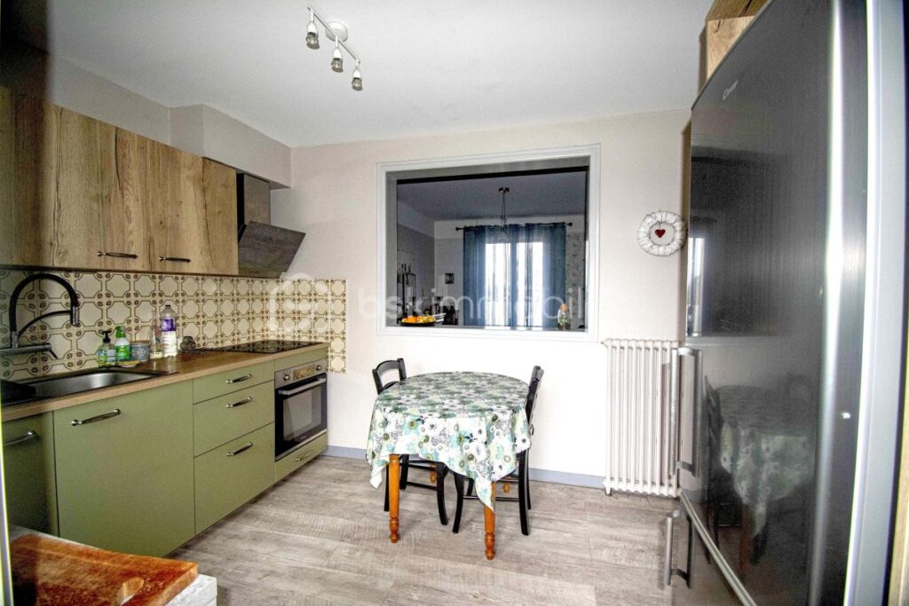 ✨ MAISON DE VILLE UNIQUE À SULLY-SUR-LOIRE – VUE EXCEPTIONNELLE SUR LA LOIRE✨ – 4 pièces – 3 chambres – 88 m²