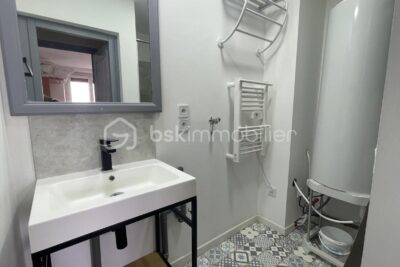 Maison de ville rénovée – 5 pièces – 4 chambres – 89 m²