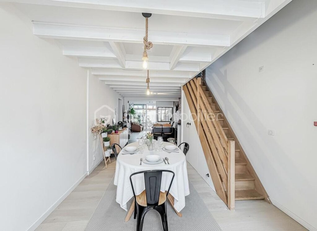 Villa T5 – 106 m² – Vue exceptionnelle sur les étangs – Appartement indépendant – DPE B – 5 pièces – 4 chambres – 106 m²