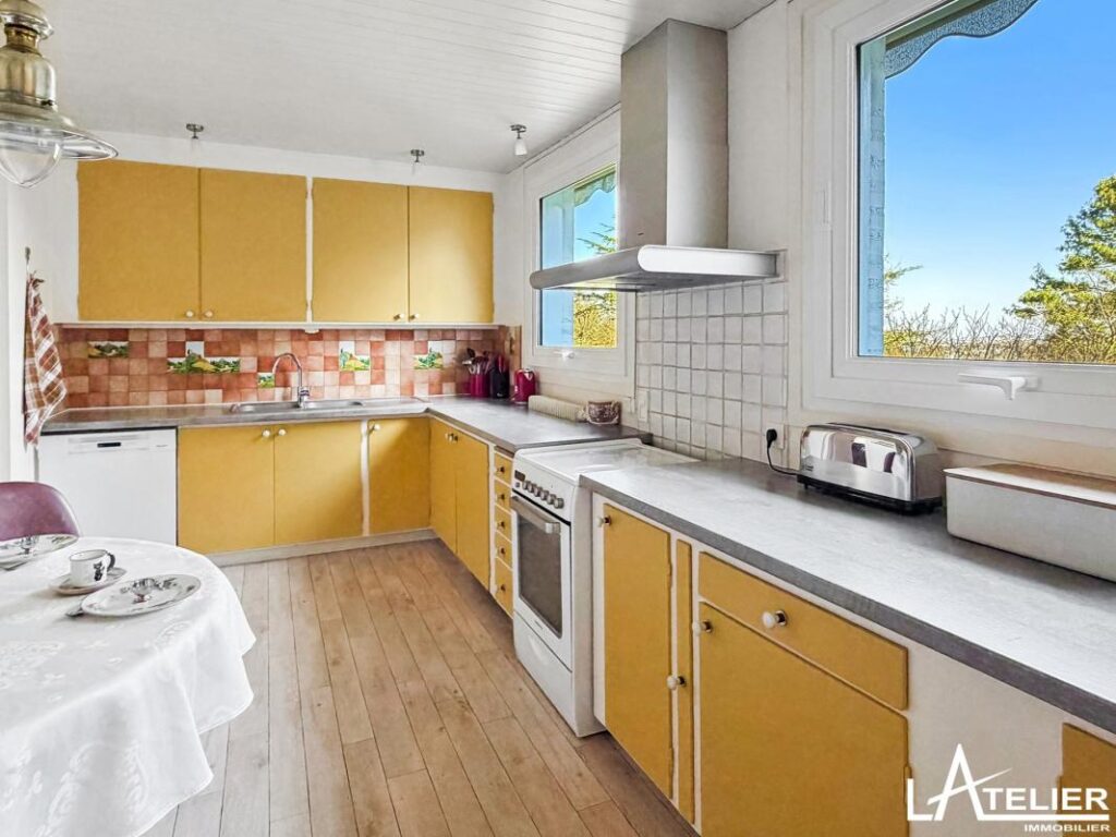 MA CONFIDENCE – 8 pièces – 5 chambres – 209 m²