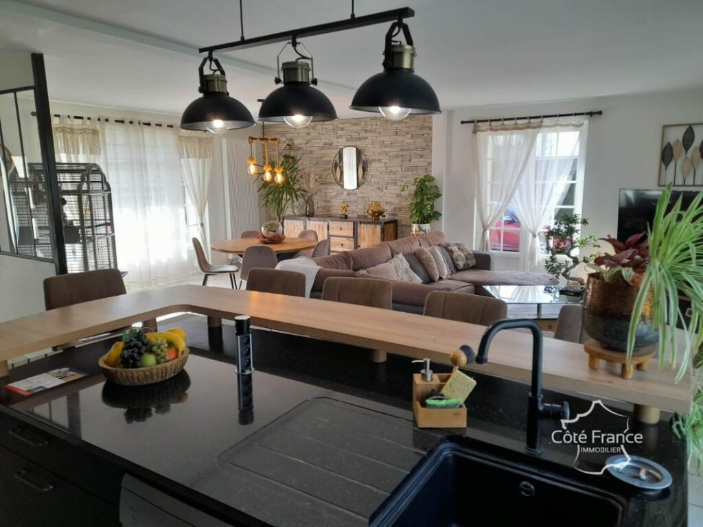 A 15 minutes de la BELGIQUE. Magnifique pavillon – 4 pièces – 3 chambres – 117 m²