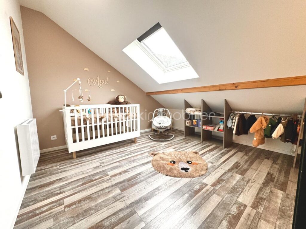 Duplex 143 m² – 1km du lac – 3 chambres – 4 pièces – 3 chambres – 97 m²