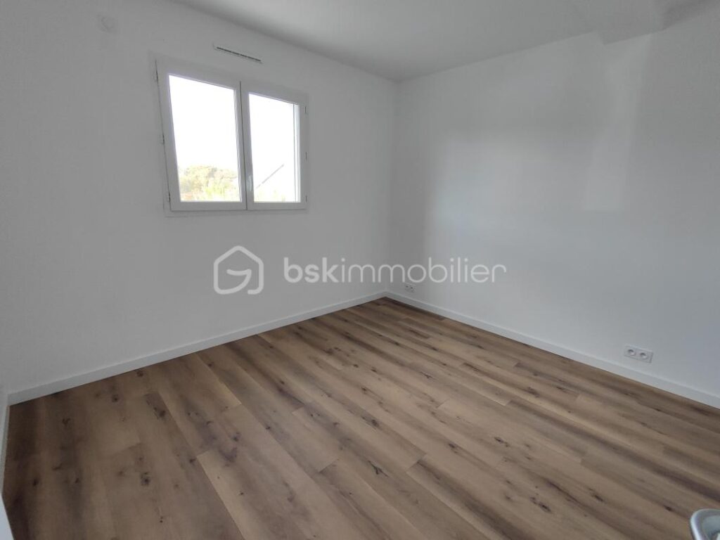 Ensemble immobilier neuf avec piscine – 11 pièces – NR chambres – 223 m²
