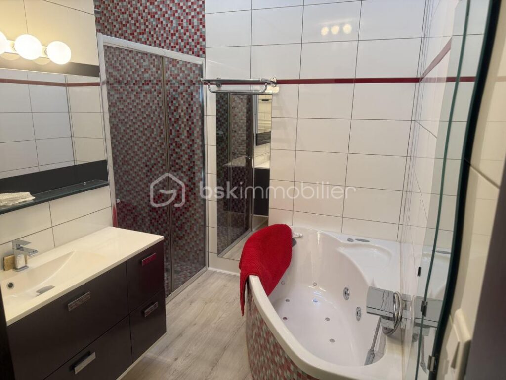 MAISON T3 AU COEUR DE LA GARRIGUEDans un pet – 3 pièces – 2 chambres – 115 m²