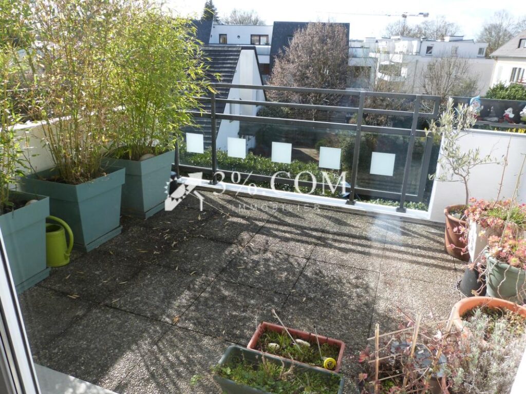 3%.COM-Neudorf : Duplex dernier étage 111m2 Robertsau – 4 pièces – 3 chambres – 91 m²