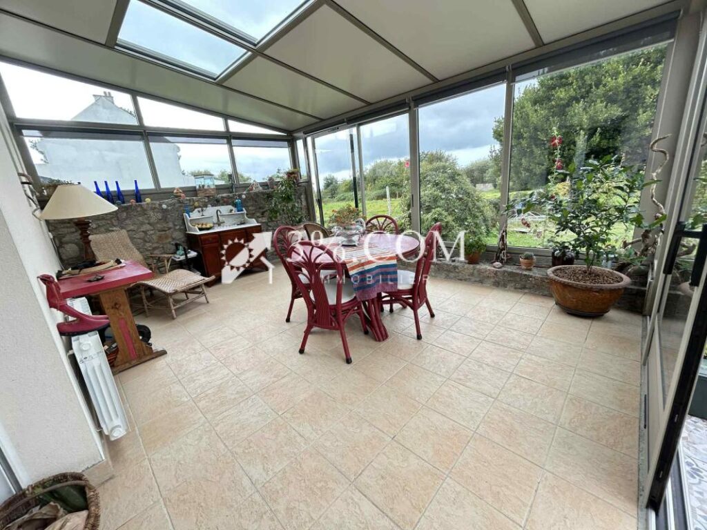 MAISON 6 PIÈCES – 6 pièces – 4 chambres – 136 m²