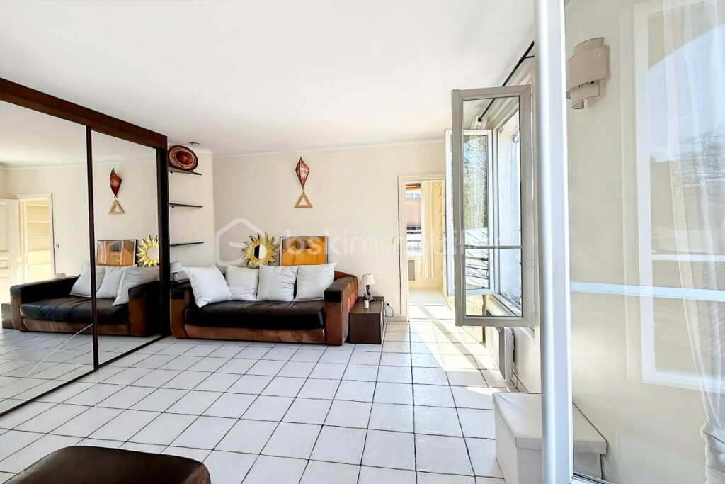 Appartement sans vis a vis au calme avec vue sur verdure – 3 pièces – 2 chambres – 36 m²