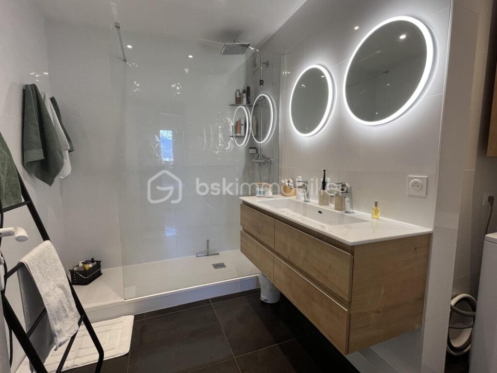 Magnifique T4 avec vue imprenable – 4 pièces – 3 chambres – 80 m²