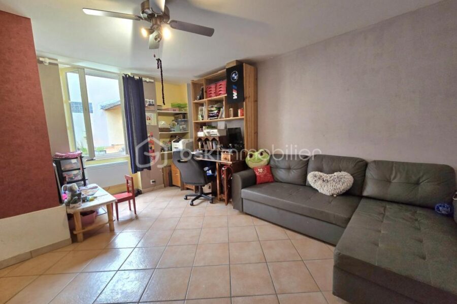 Maison à vendre à Limons