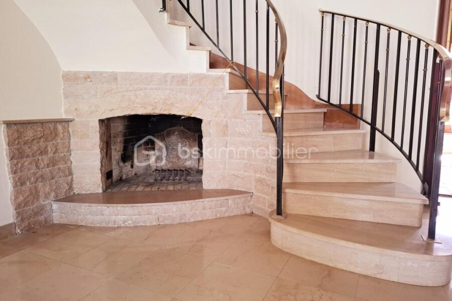 Maison à vendre à Sermaises