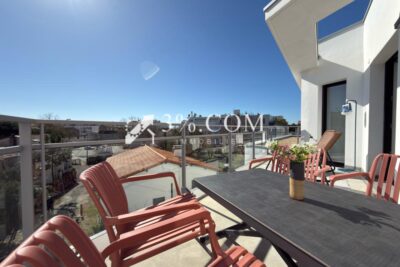 A VENDRE ROYAN PONTAILLAC – APPARTEMENT de 76 m2 – DERNIER E – 3 pièces – 1 chambre – 76 m²