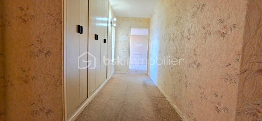 T3/T4 85M² L’OPPORTUNITÉ pour un projet de rénovation sur mesure – 4 pièces – 3 chambres – 83 m²