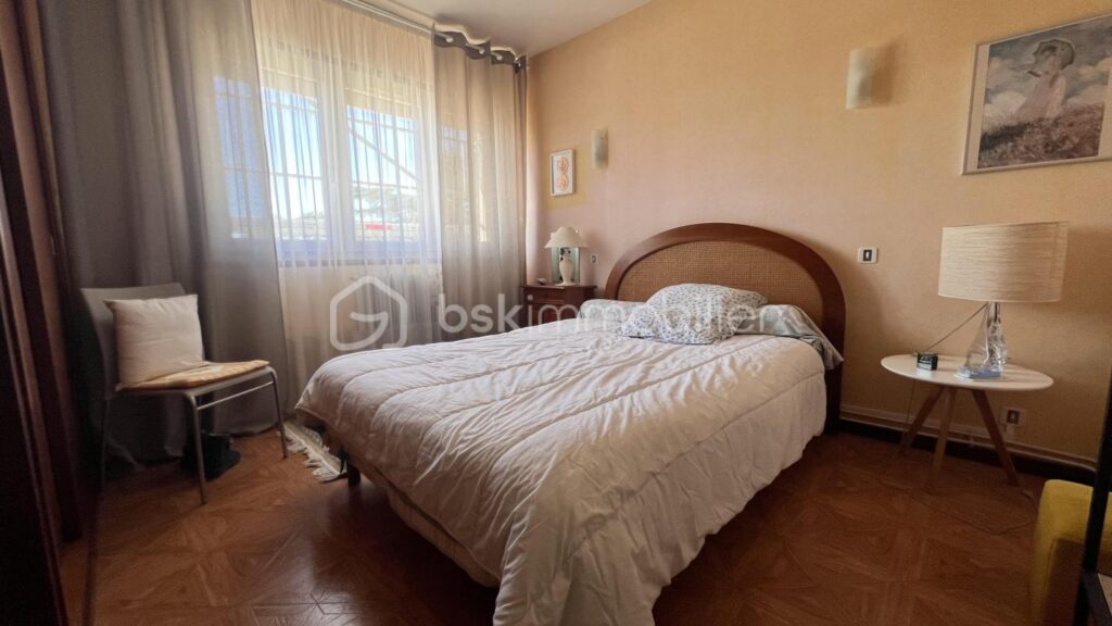 Appartement T4 – 88 m² avec balcon – double garage – Châteauroux – 4 pièces – 3 chambres – 88 m²