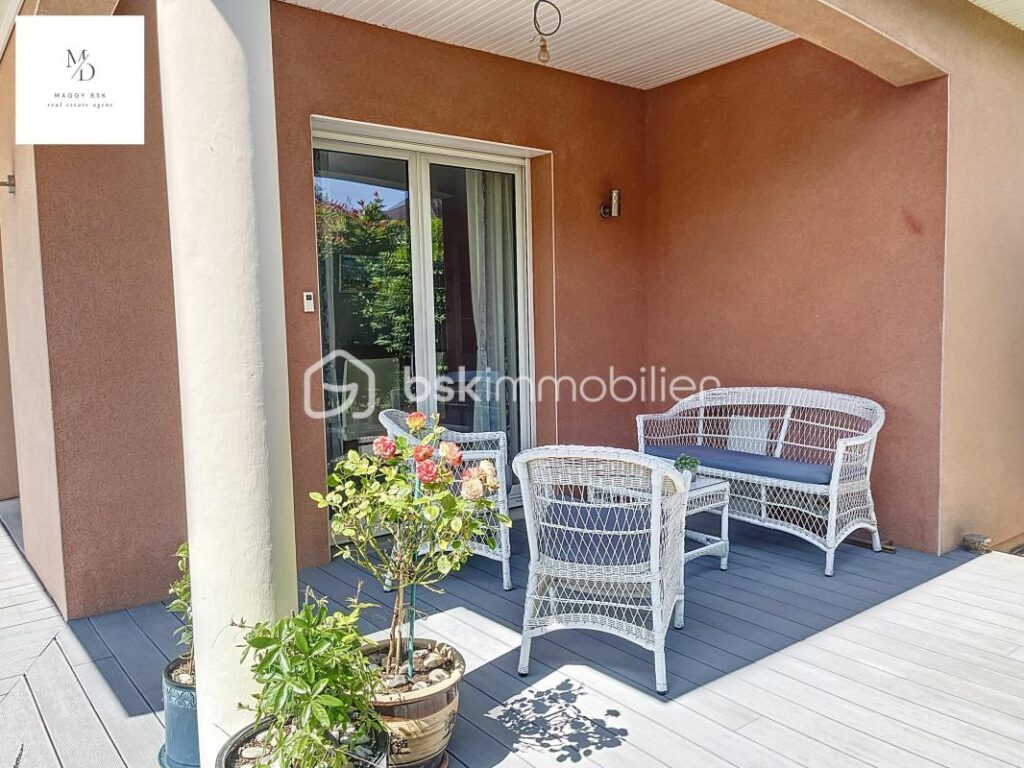 Bien d’exception haute gamme, à visiter sans tarder, coup de cœur assuré! – 9 pièces – 4 chambres – 178 m²