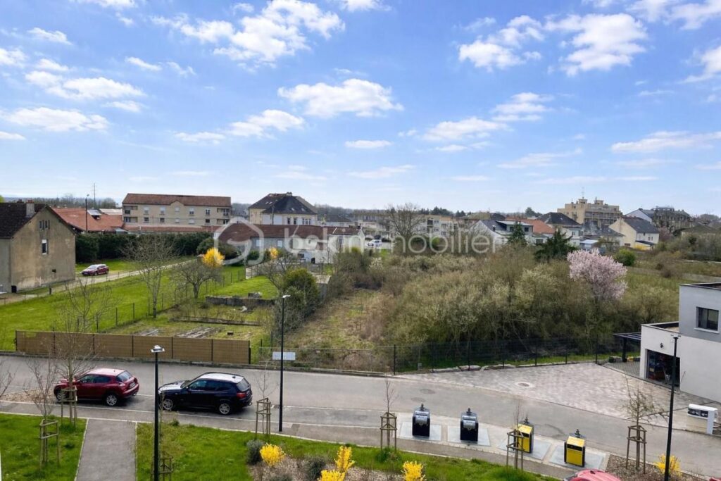 Appartement T3 – Terrasse sud-est, vue dégagée, résidence récente avec ascenseur – 3 pièces – 2 chambres – 67 m²