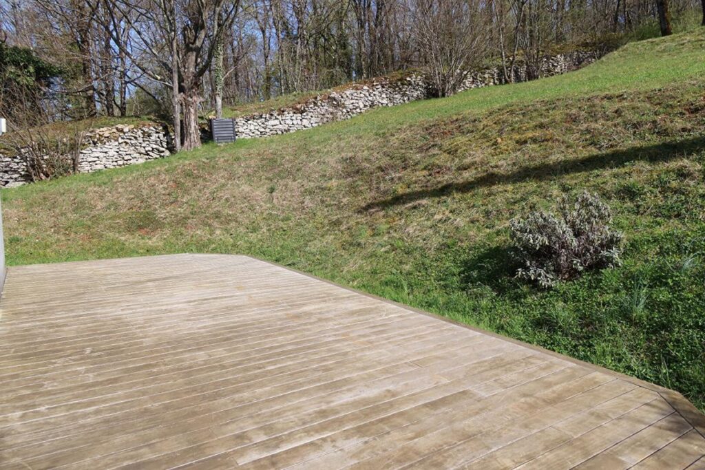 Maison d’architecte Besancon 7 pièce(s) 153 m2 – 7 pièces – 4 chambres – 153 m²