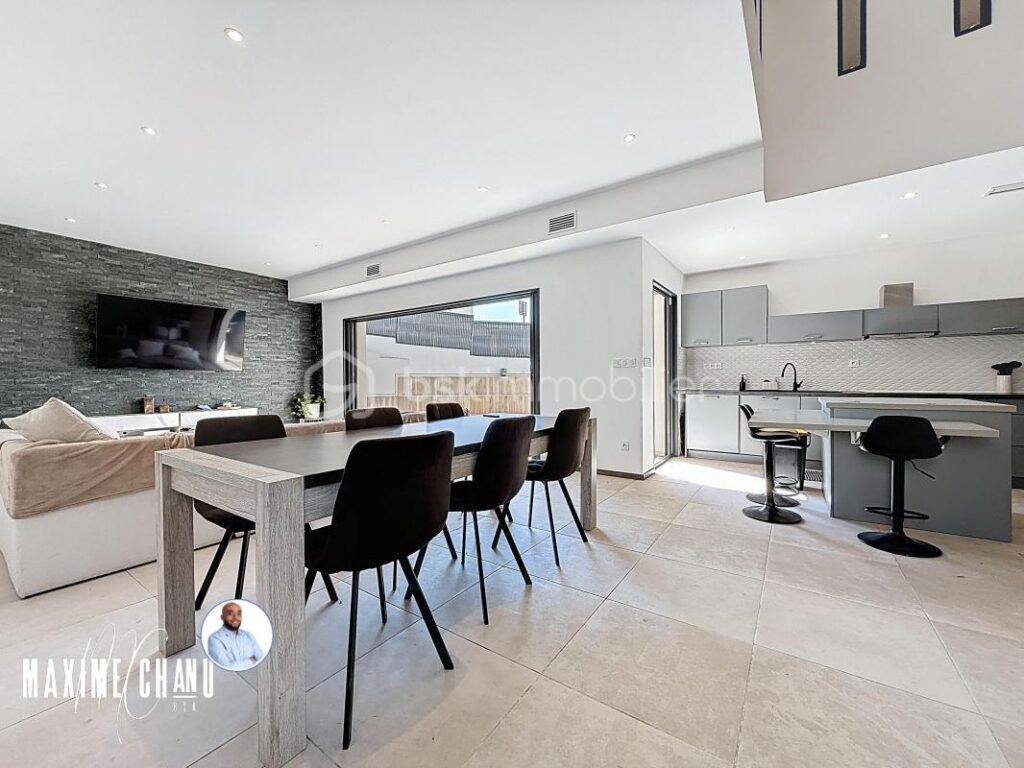 Maison contemporaine 5 pièces avec piscine et garage à BELARGA – 5 pièces – 4 chambres – 142 m²