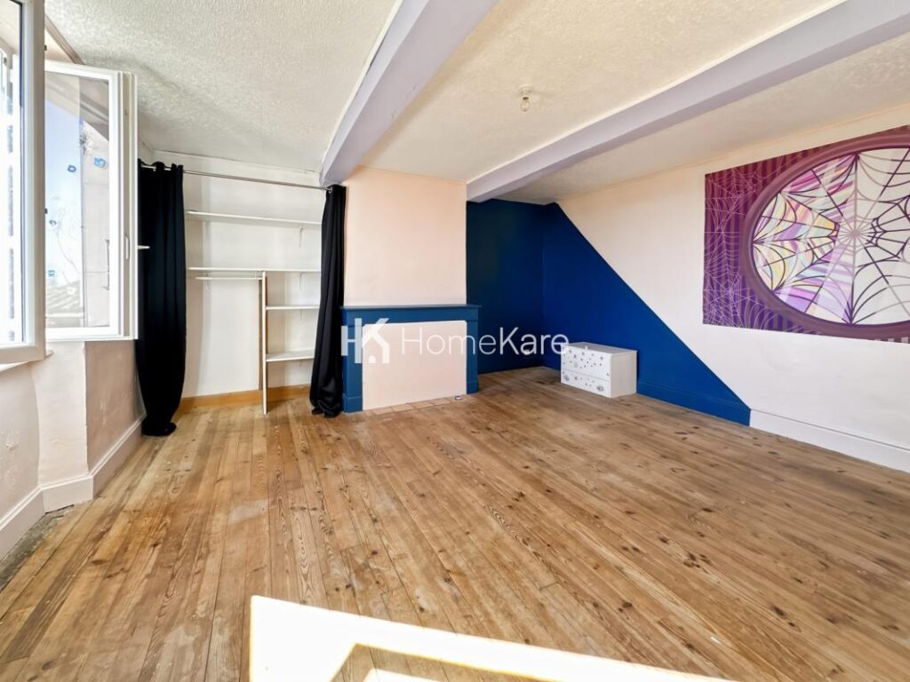 GROS POTENTIEL AVEC VUE SUR LES PYRÉNÉES – 5 pièces – 4 chambres – 170 m²