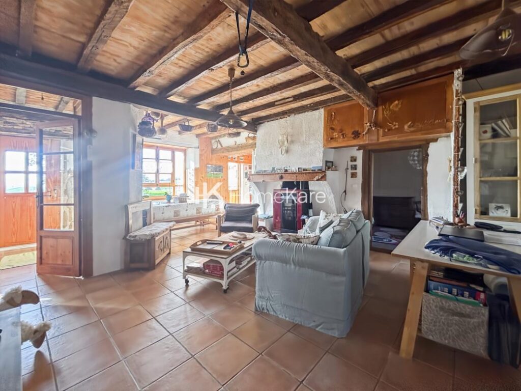 VUE PYRENNEES !!! – 5 pièces – 3 chambres – 197 m²