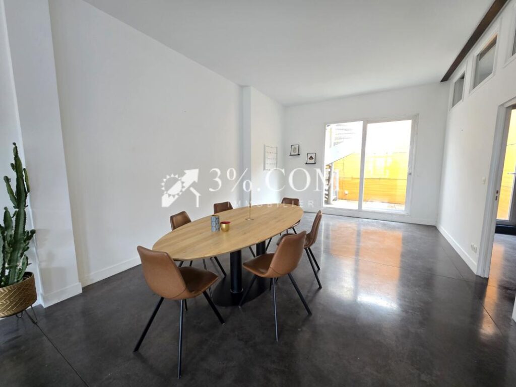 LOFT 128 m2 avec terrasse ROOFTOP + 2 CH + 2 places de parki – 4 pièces – 2 chambres – 128 m²