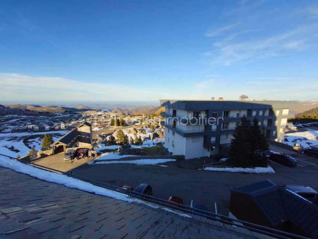 Studio entièrement meublé au pied des pistes – 1 pièce – 1 chambre – 27 m²