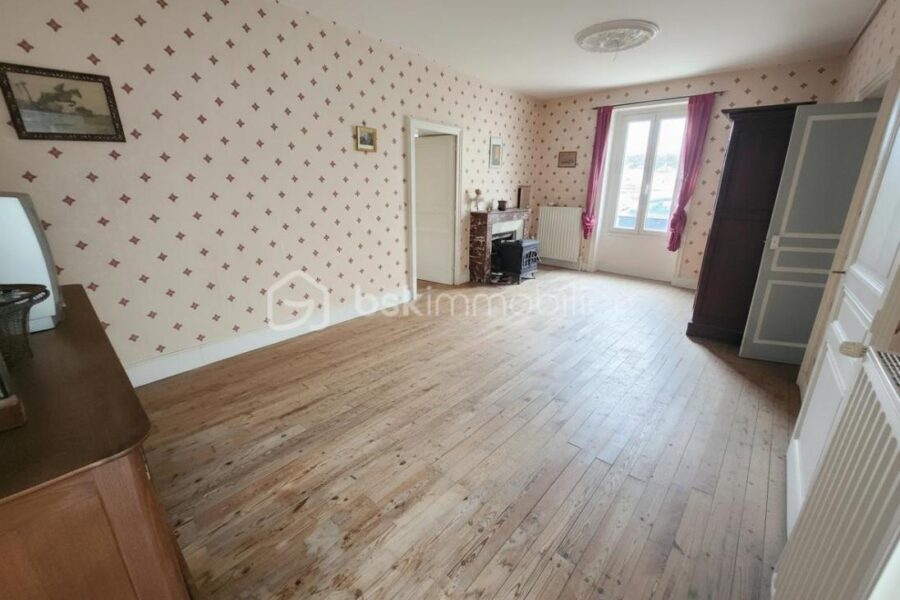 Maison à vendre à Mirebeau