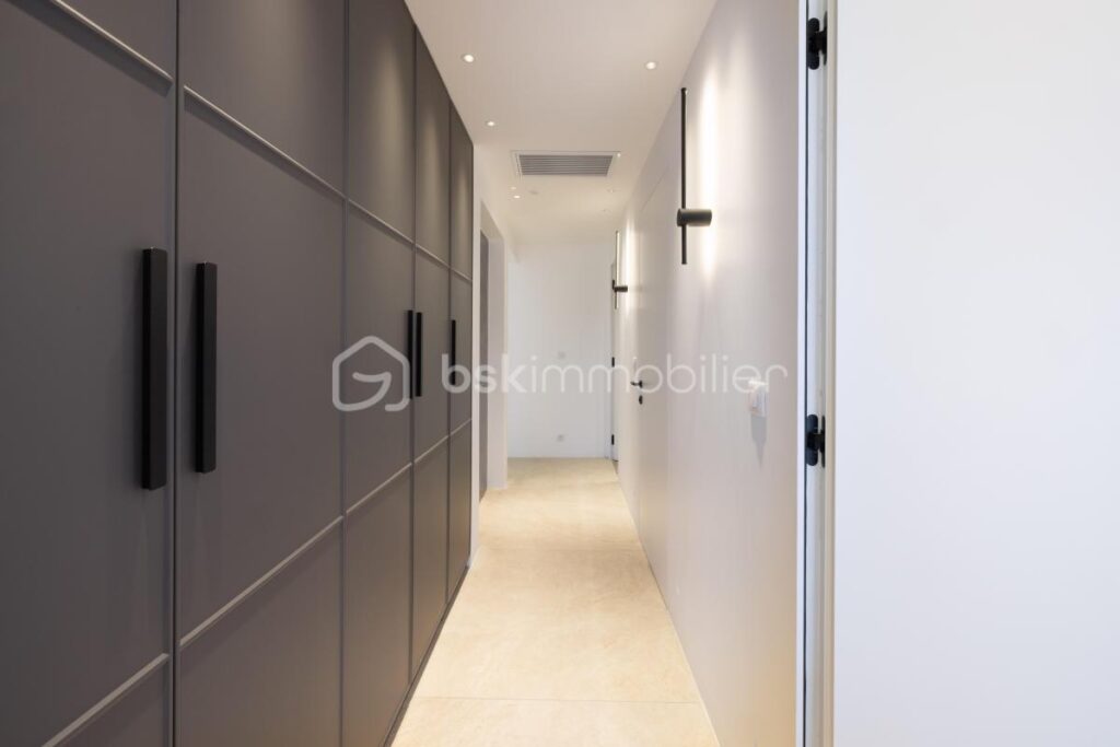 Appartement de Prestige – 3 Pièces d’Exception – Vue Mer Panoramique – Le Cannet / Cannes – 3 pièces – 2 chambres – 83 m²