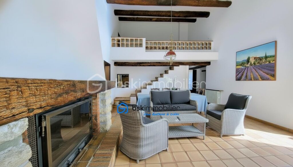 Exceptionnel ! Rare sur le secteur. Villa au cœur des Alpilles, jardin, piscine, terrain clôturé – 5 pièces – 4 chambres – 148 m²