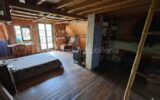 L’authenticité et le rêve: la grange de Jean-Pierre – Un hectare de nature en montagne – 2 pièces – 1 chambre – 30 m²