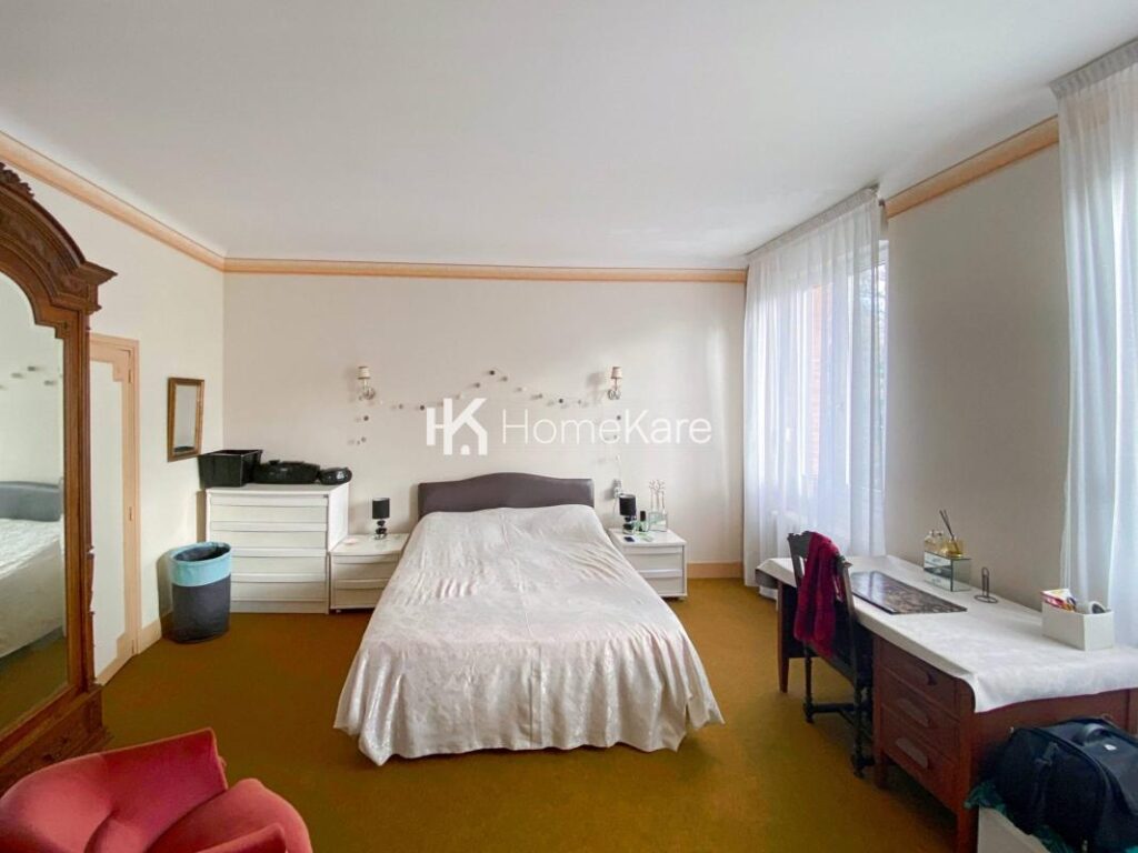 UNE BATISSE D’EXCEPTION – 7 pièces – 6 chambres – 470 m²