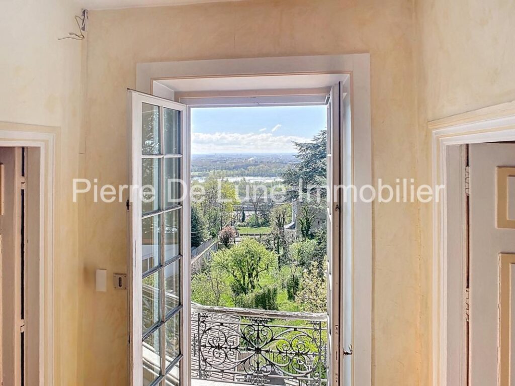 Propriété de caractère avec vue panoramique – 10 pièces – 4 chambres – 426 m²