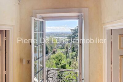 Propriété de caractère avec vue panoramique – 10 pièces – 4 chambres – 426 m²