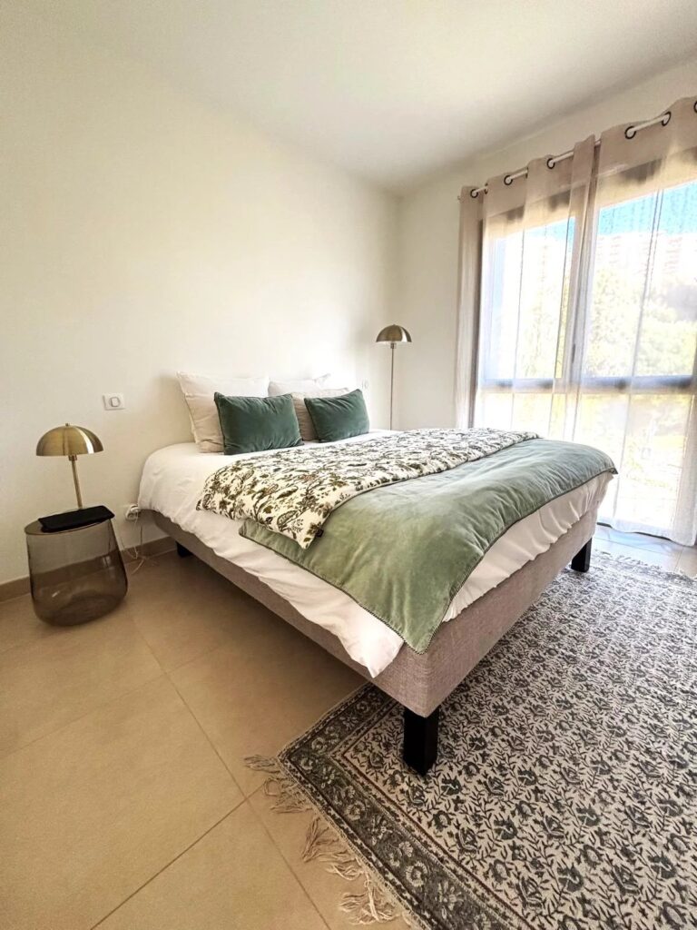 Appartement Moderne avec Vue Mer à Ajaccio – 4 pièces – NR chambres – 110 m²