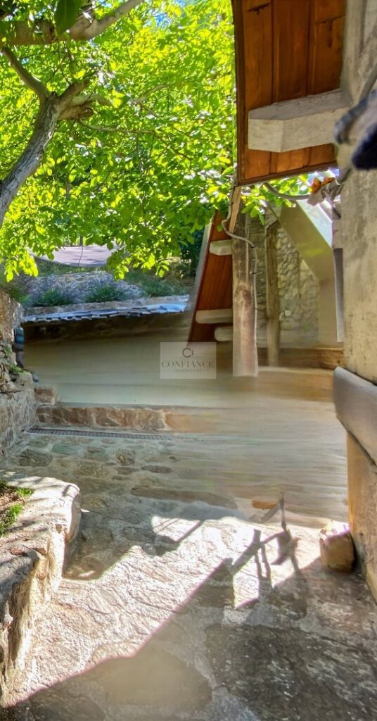 Chalet en bois – 5 pièces – 4 chambres – 110 m²