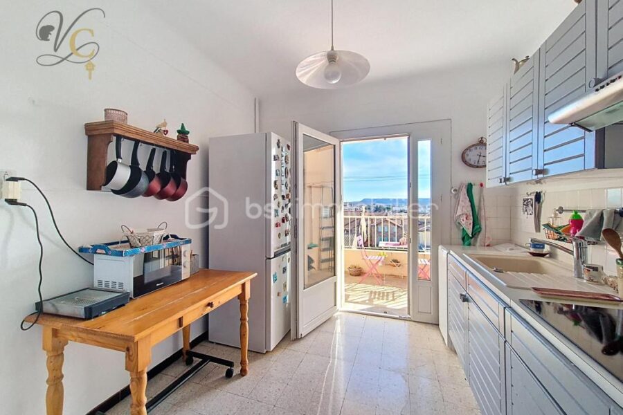 Appartement à vendre à Cavaillon — Vue sur la ville — photo 2