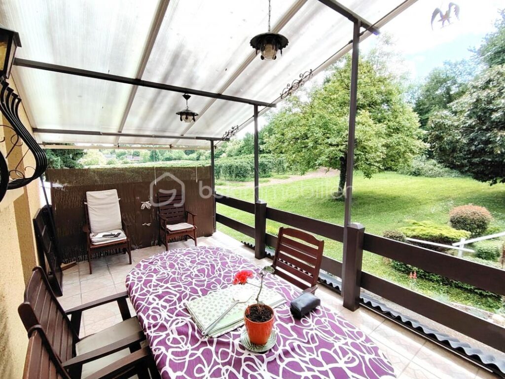 Maison de charme en campagne à Chenu – Tranquillité et vues dégagées garanties ! – 4 pièces – 3 chambres – 75 m²