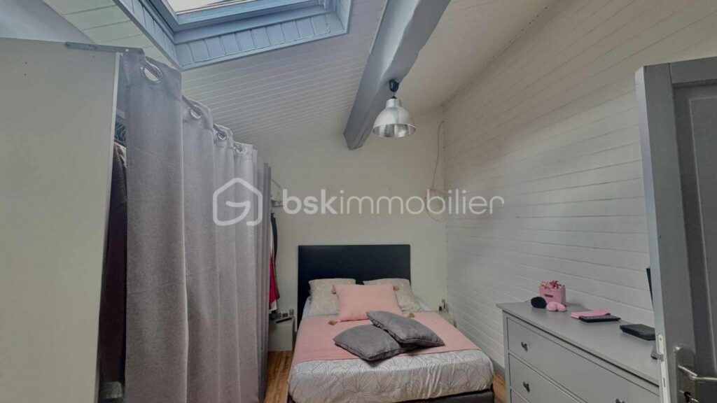 Couffouleux – Maison T6 avec piscine et sous-sol – 6 pièces – 4 chambres – 165 m²