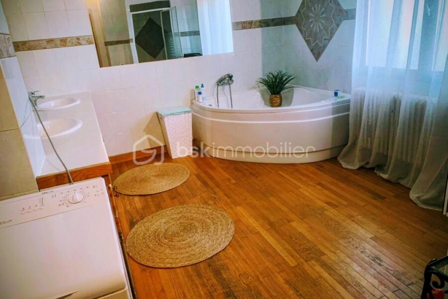 Maison à vendre à La mure