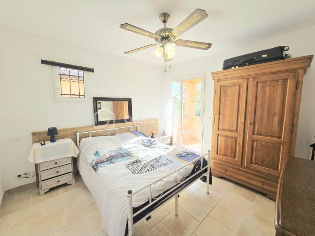 FAYENCE VENTE MAISON 4 PIECES PROCHE COMMERCES ET ECOLES – 4 pièces – 3 chambres – 92 m²