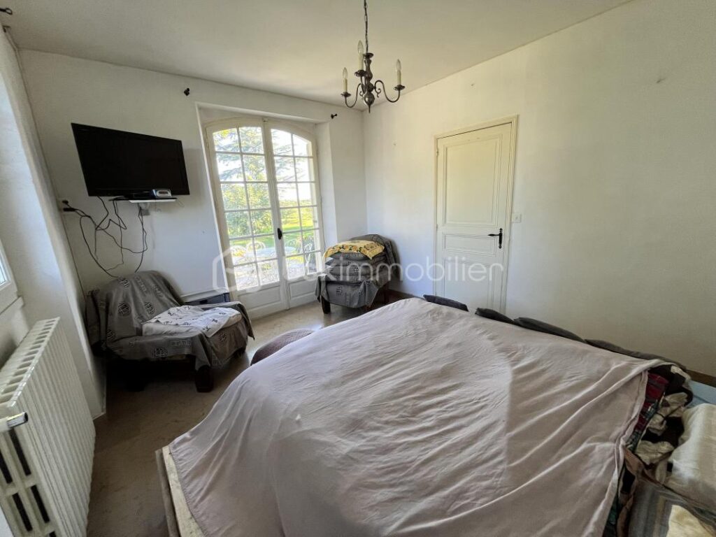 Magnifique maison de caractère sur son splendide parc arboré – 9 pièces – 6 chambres – 258 m²