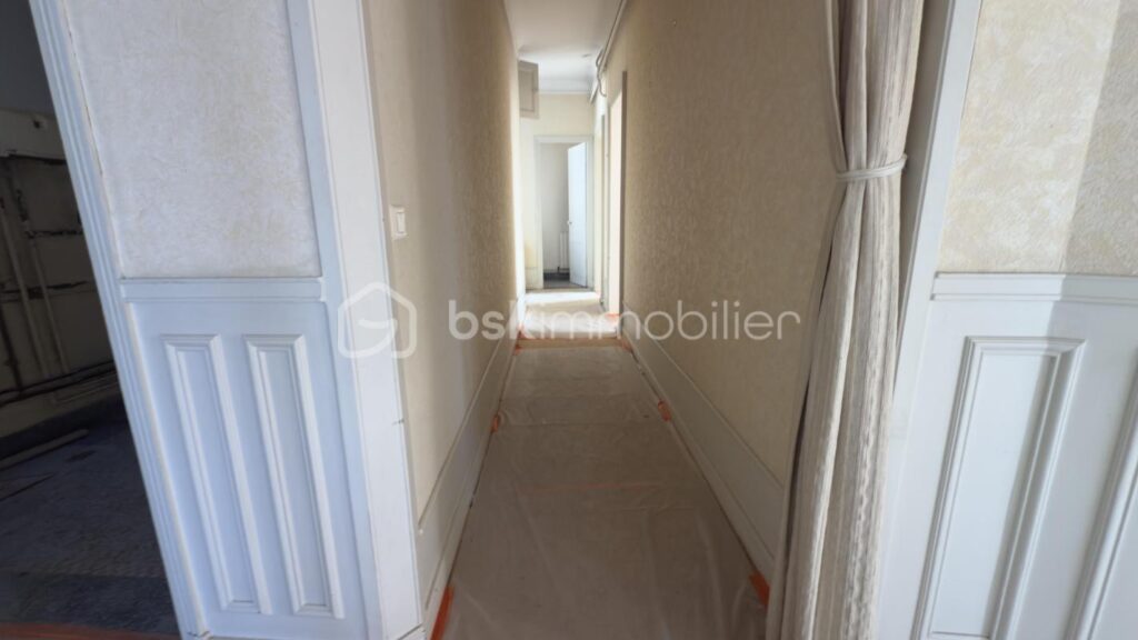 Appartement à rénover centre ville – 5 pièces – 4 chambres – 147 m²