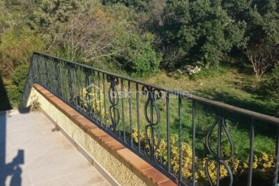 PROPRIETE avec Vue sur le Pont du Gard – Rare sur le secteur – 9 pièces – 6 chambres – 248 m²