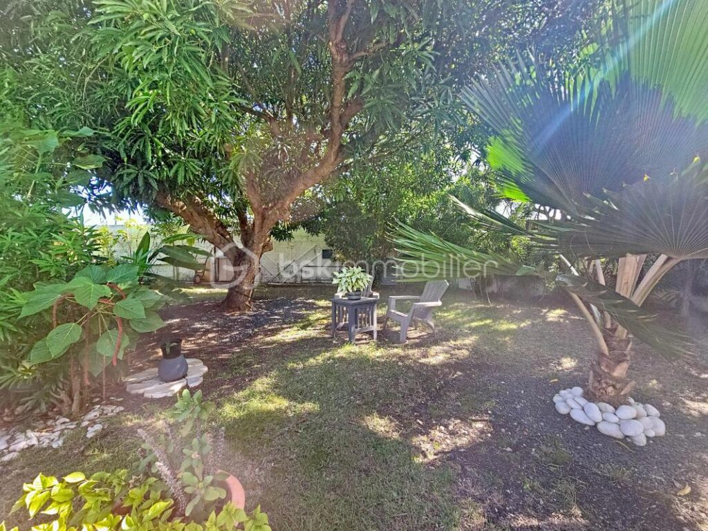 Villa avec piscine 3 chambres , parcelle 1000 m2 – 4 pièces – 3 chambres – 120 m²