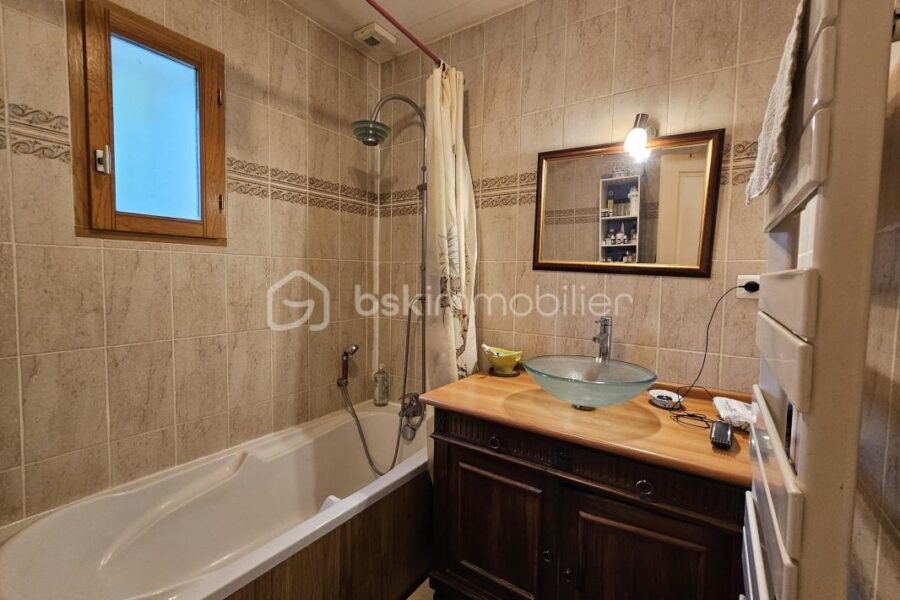 Maison à vendre à Biras