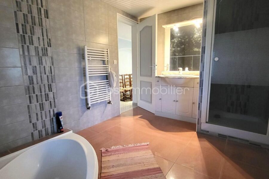 Maison à vendre à Villedieu les poeles