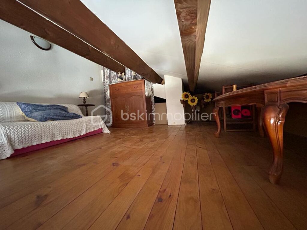 Jolis T2 48m² + mezzanine et terrasse avec vue sur le port de CARNON 34 – 2 pièces – 2 chambres – 48 m²