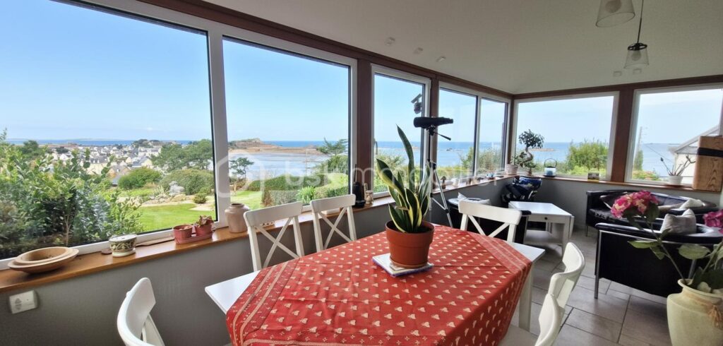 MAISON ET GITES EMPLACEMENT IDEAL! – 7 pièces – 4 chambres – 140 m²