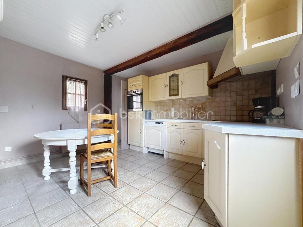 Maison de plain pied – 6 pièces – 4 chambres – 107 m²