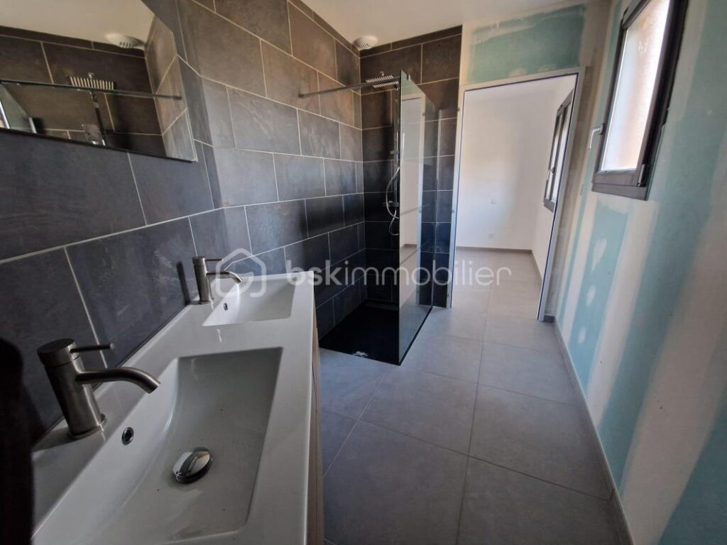 Maison neuve – Disponible en février 2025 – 4 pièces – 3 chambres – 135 m²