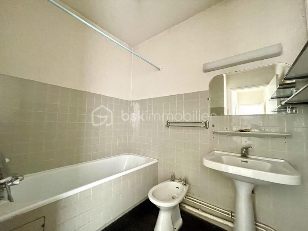 Perpignan Résidence ‘ Le Palace’, Appartement T2, Terrasse, Parking et Piscine ! – 2 pièces – 1 chambre – 62 m²